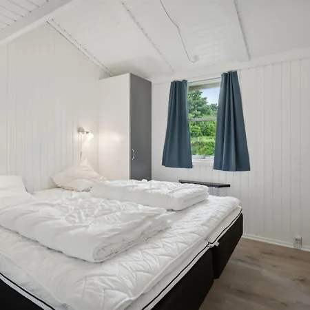 Holiday home Annica - 150m From The Sea By Interhome