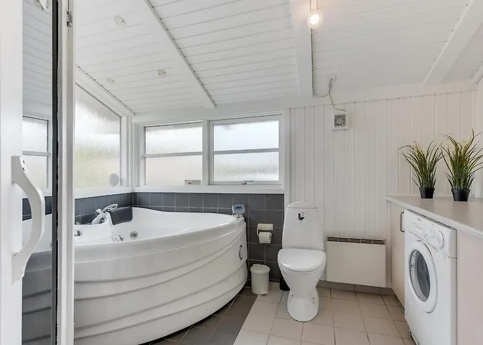 Annica - 150m From The Sea By Interhome *