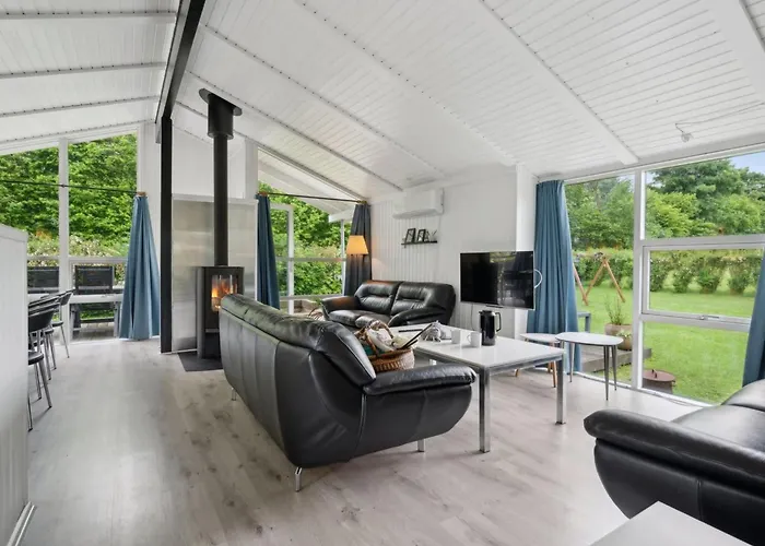 Annica - 150m From The Sea By Interhome *